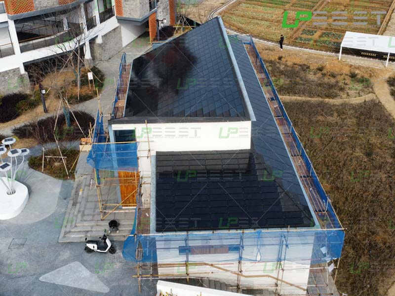 Finalizado el proyecto de techo de tejas solares Upbest Nanjing BIPV